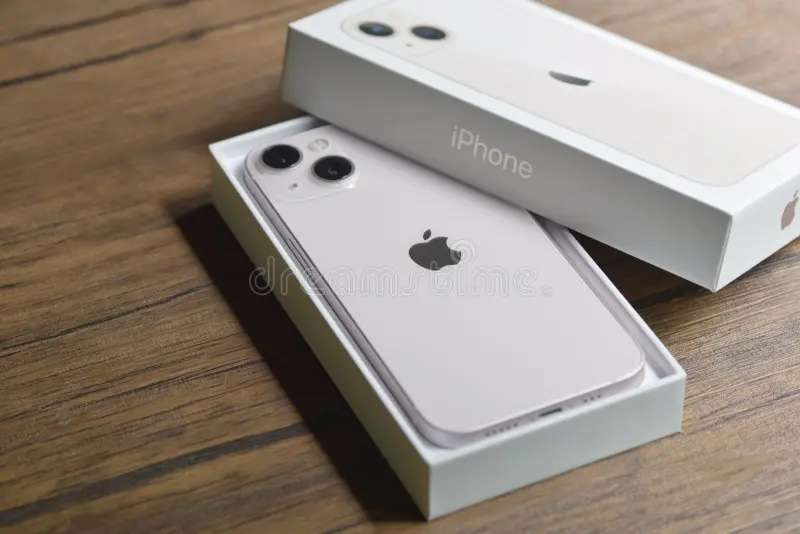 iPhone 13 256GB Memory with Box