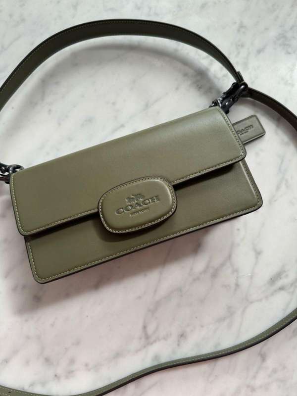 COACH CROSSBODY (BRAND NEW)