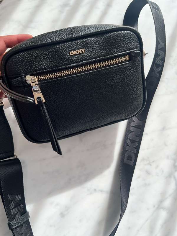 DKNY ORIGINAL Camera CROSSBODY BAG