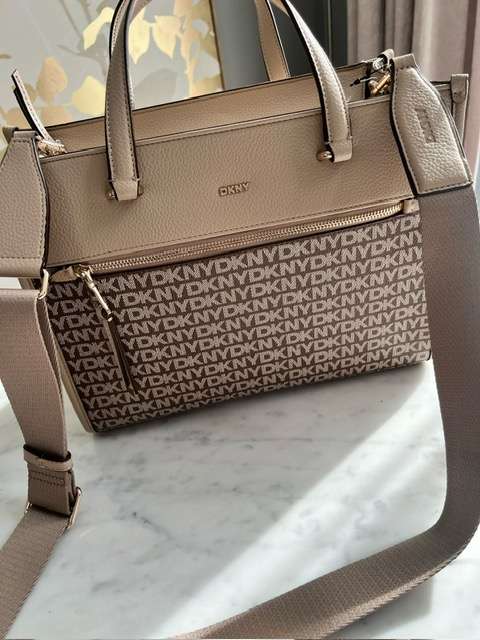DKNY Medium Tote (BRAND NEW)