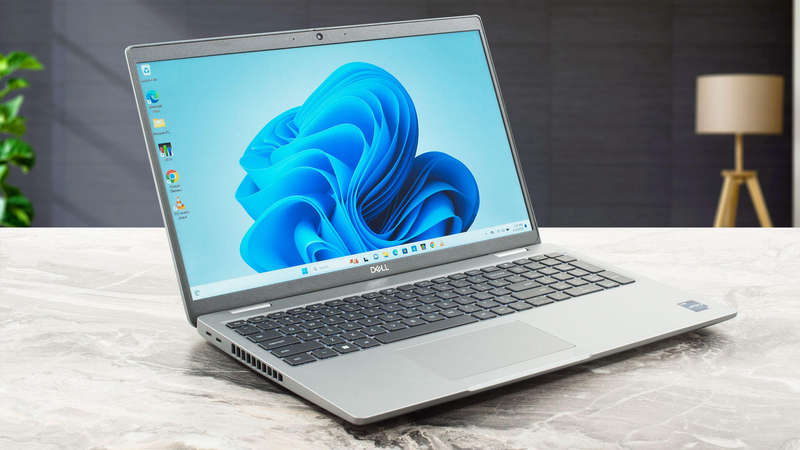 DELL 5540 i7 13th GENERATION LAPTOP Hardly Used As New.