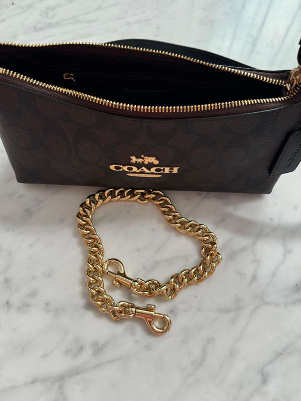 COACH CROSSBODY (BRAND NEW)