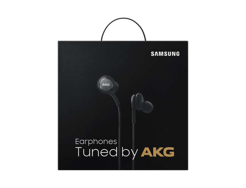 SAMSUNG AKG TYPE C EARPHONES NEW IN BOX.