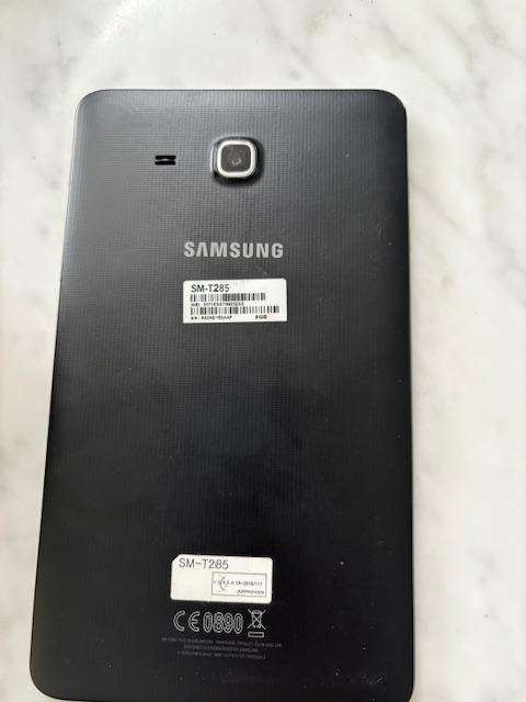 SAMSUNG GALAXY TAB A WIFI & SIM CARD 7INCH AS NEW STILL