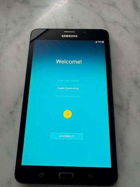 SAMSUNG GALAXY TAB A WIFI & SIM CARD 7INCH AS NEW STILL