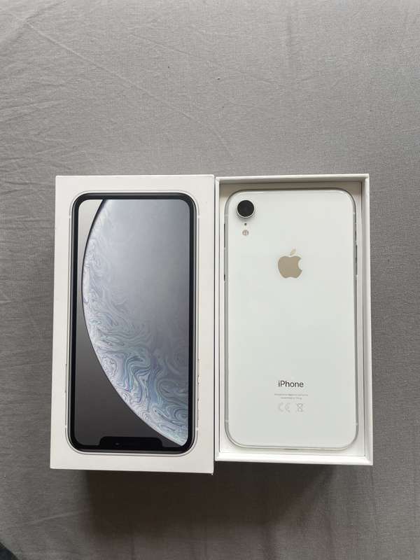 iPhone XR 128GB
