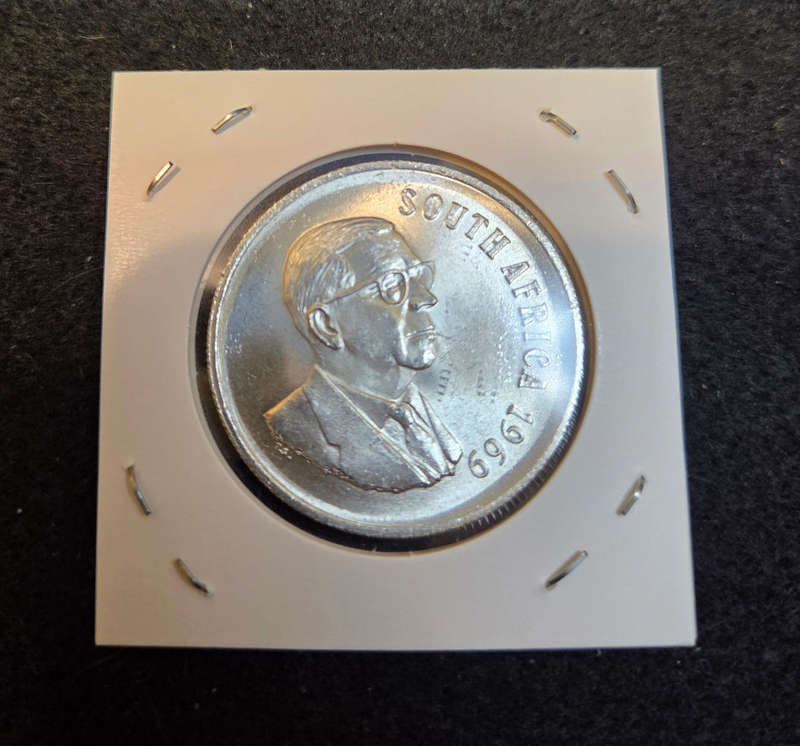 Silver R1 - 1969 (Eng) Unc.