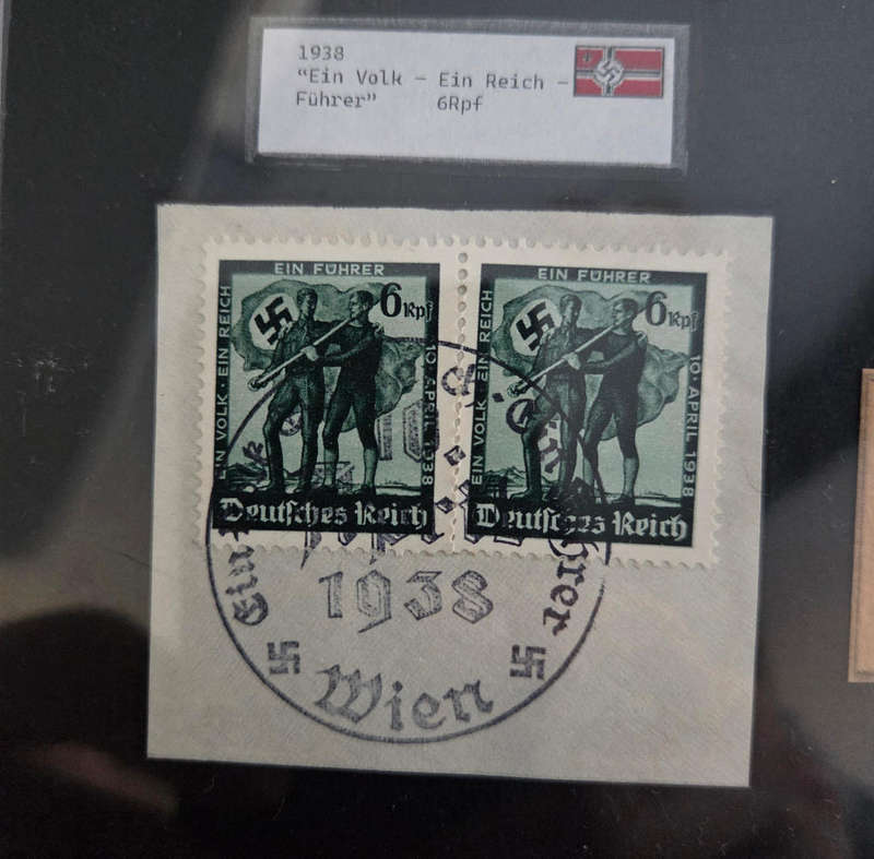 WW2 era stamps - back to back stamps set