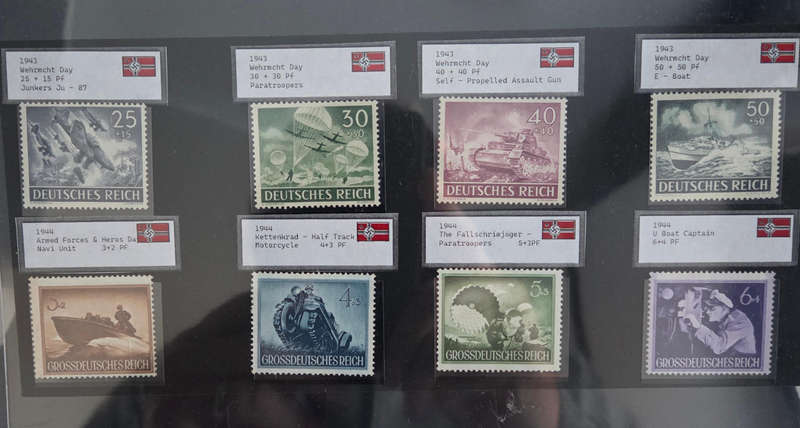 WW2 era stamps - back to back stamps set