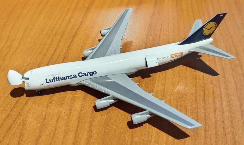 Herpa Wings,  Lufthansa Cargo Boeing 747-200F (open nose) 1/500 Scale NO BOX