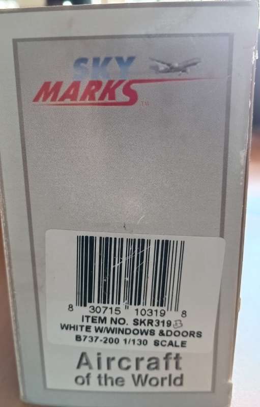 Sky Marks Models, Imperial Air Cargo ZS-IAD SKR319 1/130 Scale Snap Fit