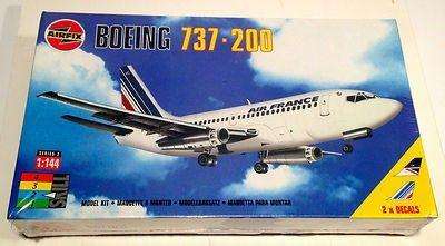 Airfix Model, Boeing 737-200 Air France Plastic Airplane Model Kit 03181 1/144 Scale