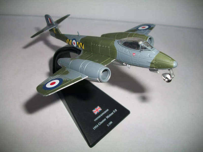 Amercom Model, Gloster Meteor F.8 1954 UK  1/100 Scale NO BOX