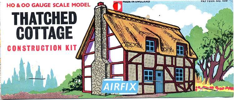 Airfix, Thatched Cottage No. 4010 | 1:76 Scale (No Box)
