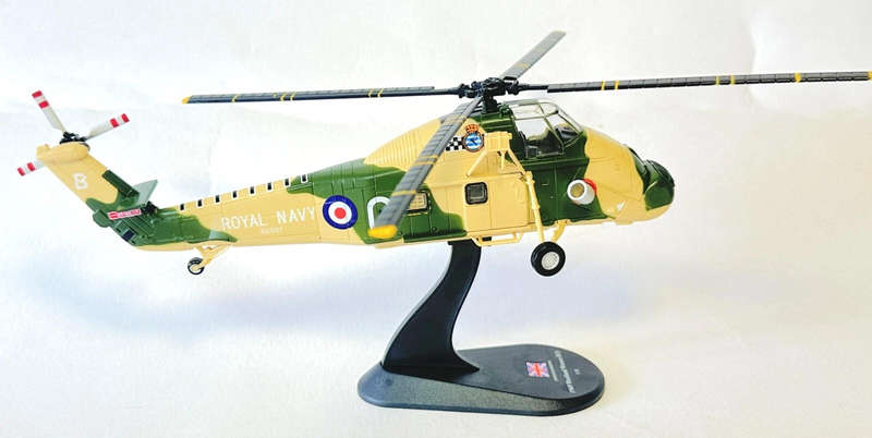 AmerCom Model, Westland Wessex HU5 -1969 British Military Helicopter 1:72 NO BOX