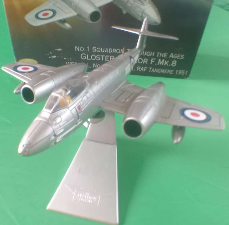 Corgi Aviation, No.1 Sqn Through Ages Gloster Meteor F.Mk.8 RAF Tangmere 1951 AA35008 1/72 Scale