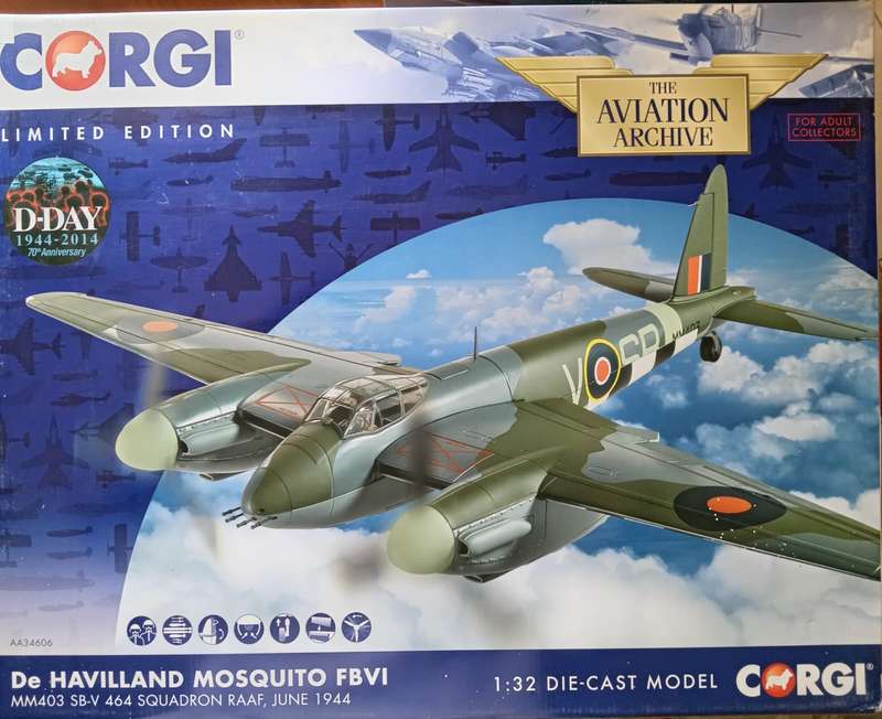 Corgi, Aviation De Havilland Mosquito FBVI Diecast Model Airplane AA34606 1:32