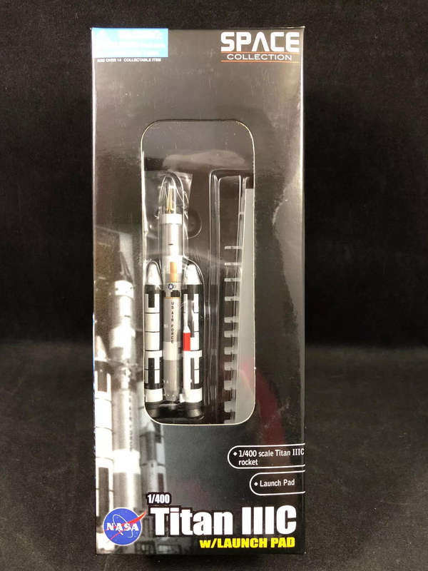 Dragon Wings Model,  Titan IIIC w/Launch Pad 56228 1/400 Scale