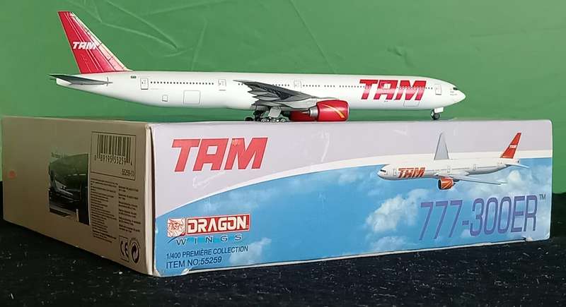 Dragon Wings, 55259 TAM Boeing 777-300ER 1/400 Scale Diecast Model