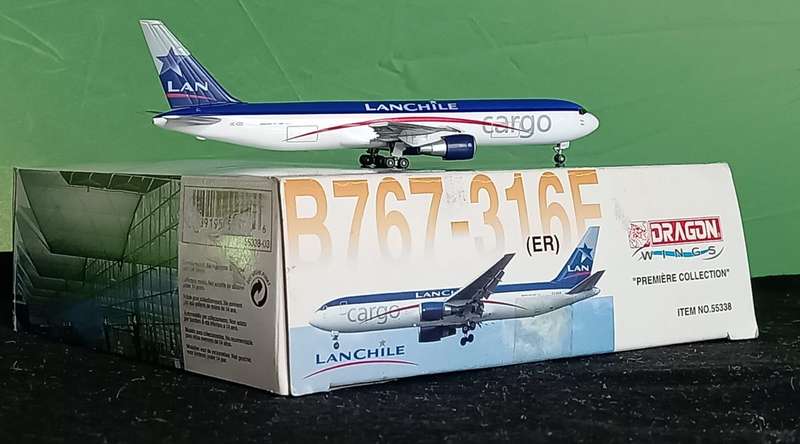 Dragon Wings, 55338 LANChile Boeing 767-316F (er) 1/400 Scale Diecast Model