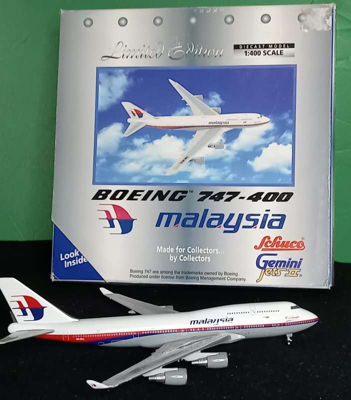 Malaysia Airlines B747-400 9M-MHL Gemini JetsII 3557449 1,400
