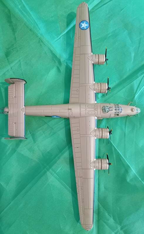 Hobby Master, B-24 Liberator HA9101 Lady Be Good B-24D Die Cast Model Air Power