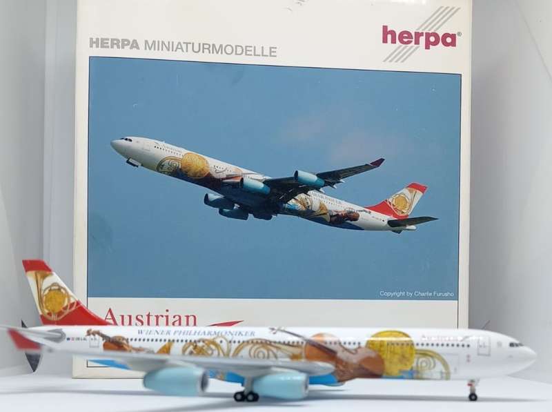 Herpa Wings, Austrian Airlines A340-300 561655 "Wiener Philharmoniker"  OE-LAL 1:400 Scale
