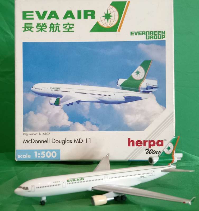 Herpa Wings, Eva Air McDonnell Douglas MD-11 - 1/500 Scale (HW503419)