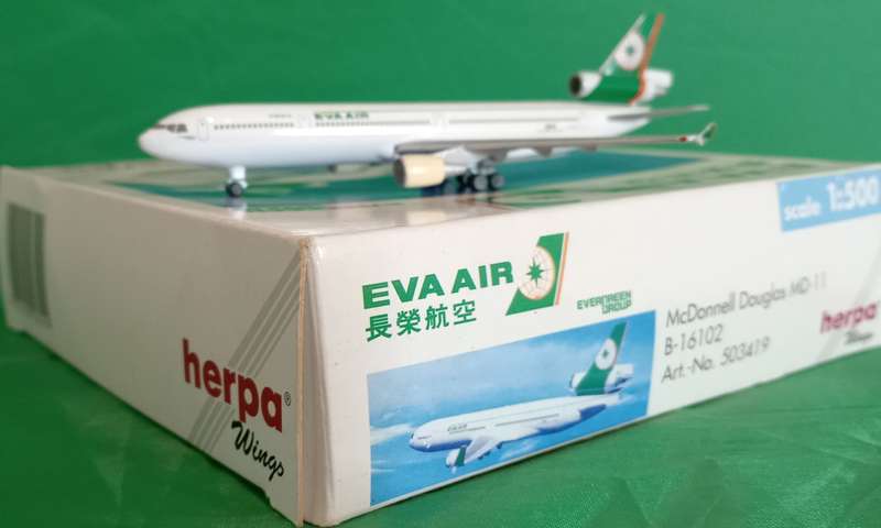Herpa Wings, Eva Air McDonnell Douglas MD-11 - 1/500 Scale (HW503419)