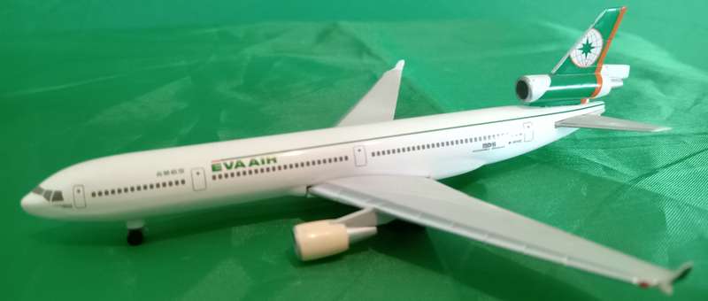 Herpa Wings, Eva Air McDonnell Douglas MD-11 - 1/500 Scale (HW503419)