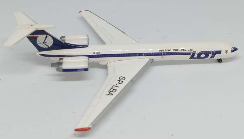 Herpa Wings, Ilyushin IL-62M LOT Polish Airlines SP-LBA 509862 1,500 Scale