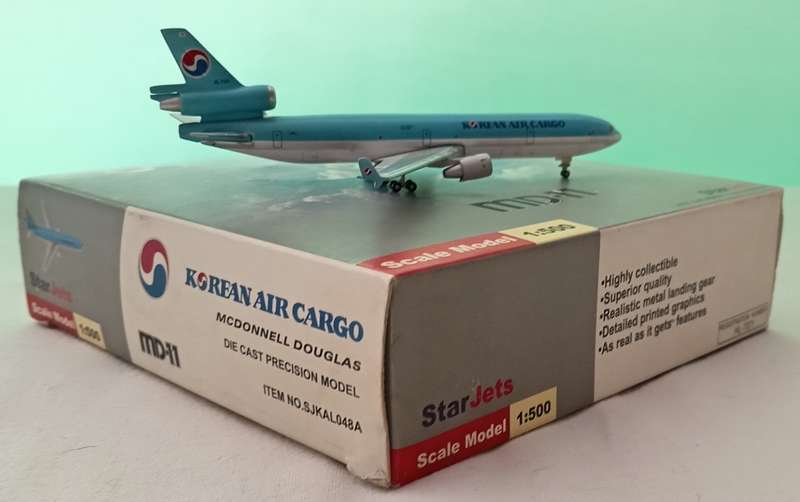 Star Jets, Korean Air McDonnell Douglas MD-11  1:500 Scale Die Cast