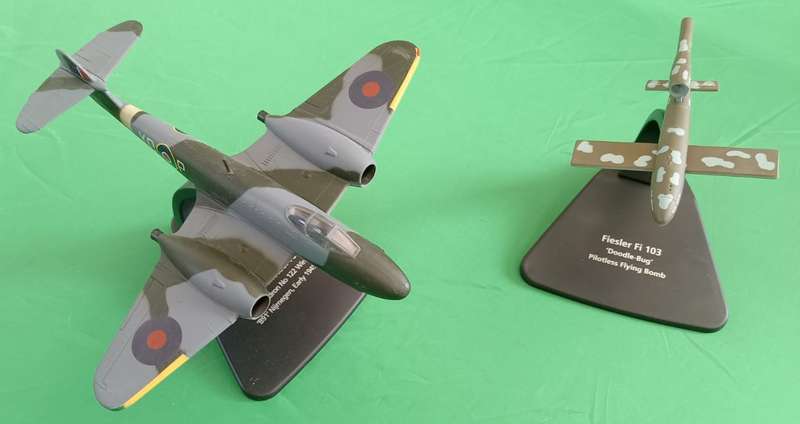 Oxford Aviation, AC031 Gloster Meteor F.Mk 3 Diecast Model RAF No.616 Sqn, RAF Nijmege w Doodle Bug