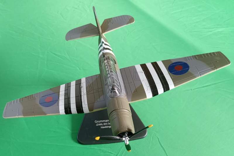 Oxford, Grumman Avenger J2490 855 Squadron  AC099 1:72nd Scale Diecast Aircraft