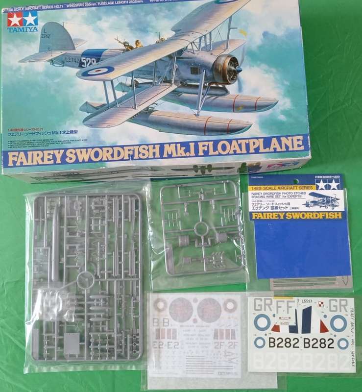 Tamiya Fairey Swordfish Mk.I Floatplane  | No. 61071 | 1:48 ( Photo-Etched Part Included)