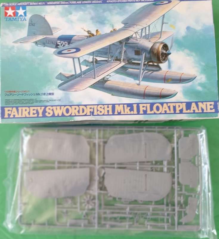 Tamiya Fairey Swordfish Mk.I Floatplane  | No. 61071 | 1:48 ( Photo-Etched Part Included)