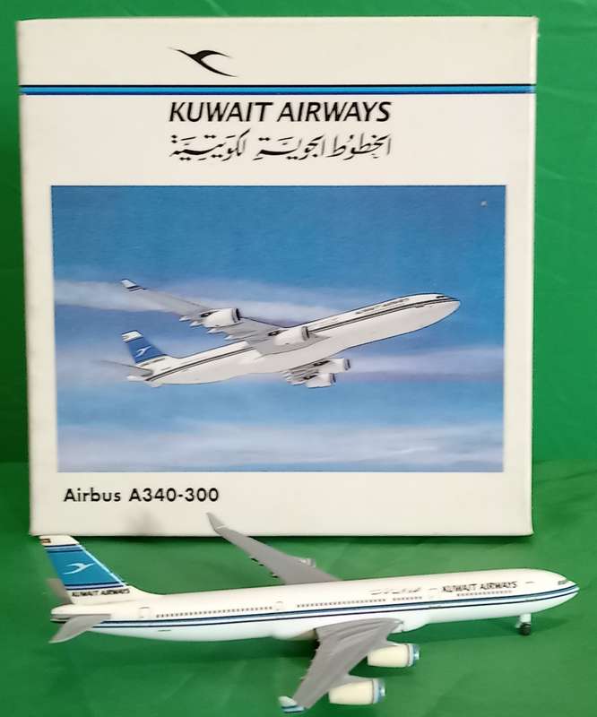 Herpa Wings, A340-300 Kuwait Airways with Stand - 504577 - 1:500