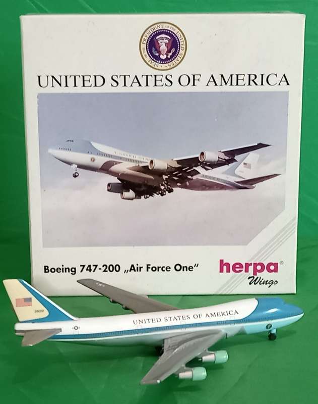 Herpa Wings 1:500 Air Force One Boeing 747-200 USAF Scaled Model