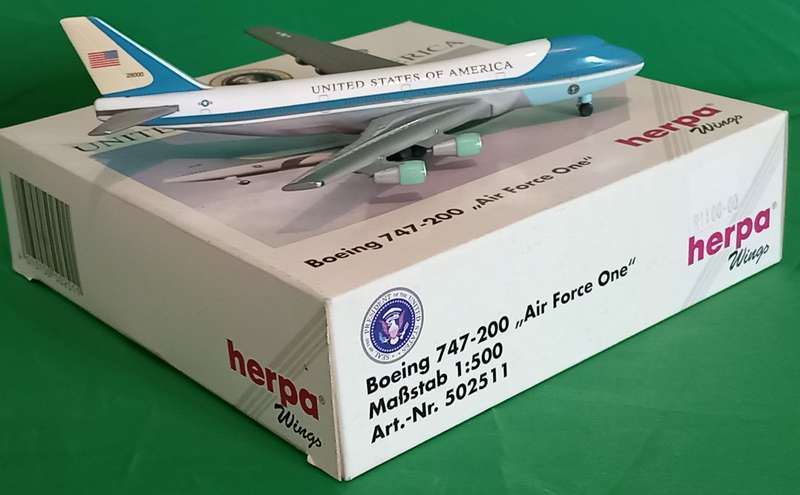 Herpa Wings 1:500 Air Force One Boeing 747-200 USAF Scaled Model