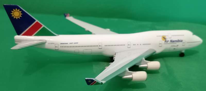 Herpa Wings, Air Namibia First Class World Class Boeing 747-400 scale 1:500 Airplane Model