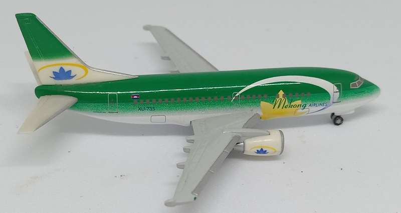 Herpa Wings, Club Mekong Airlines Boeing 737-500 1:500 XU-735 514736