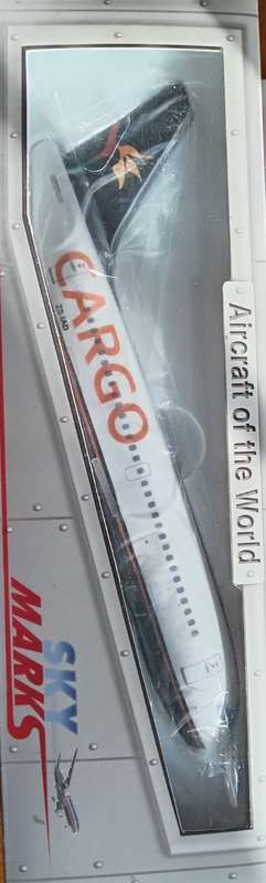 Sky Marks Models, Imperial Air Cargo ZS-IAD SKR319 1/130 Scale Snap Fit