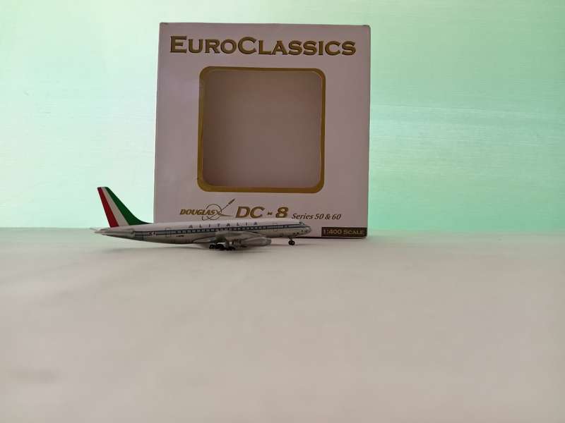 Aeroclassics ACIDIWA Alitalia Douglas DC-8-43 I-DIWA Diecast 1/400 Model + GSE
