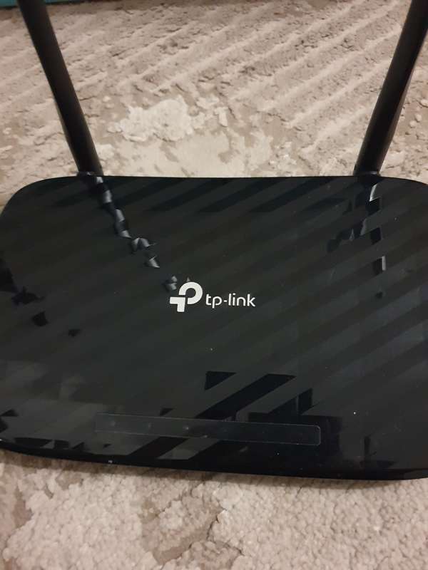 TP link AC1200 WIFI ROUTER