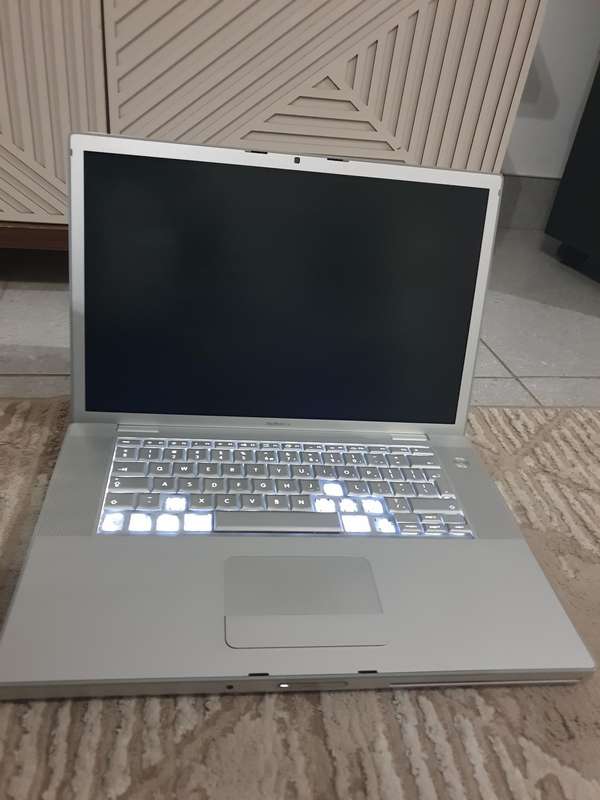 Apple Macbook Pro