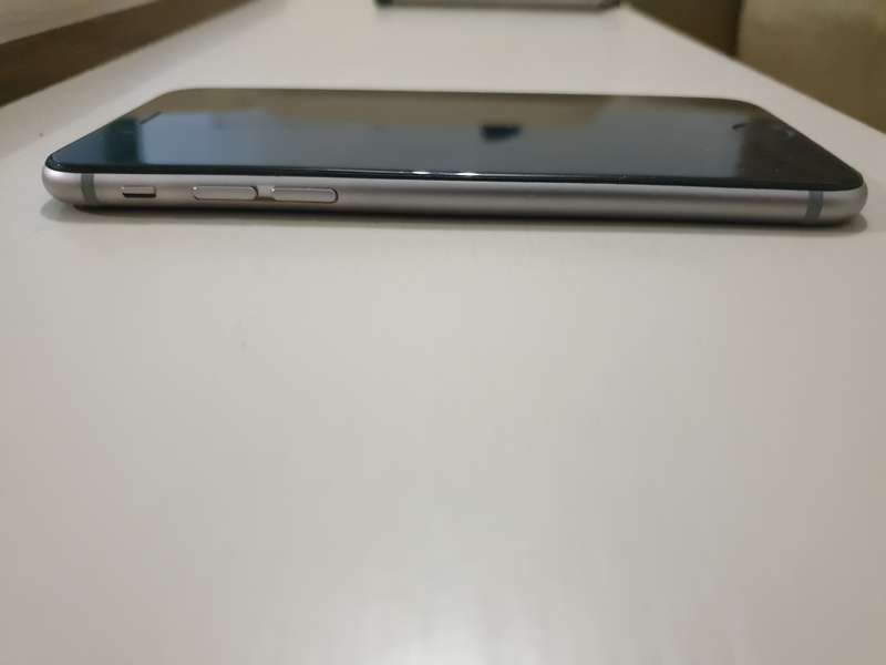 iPhone 6S 64GB mint condition