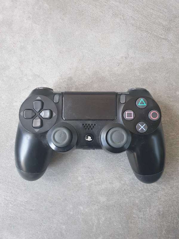 PS4 controller Dualshock 4