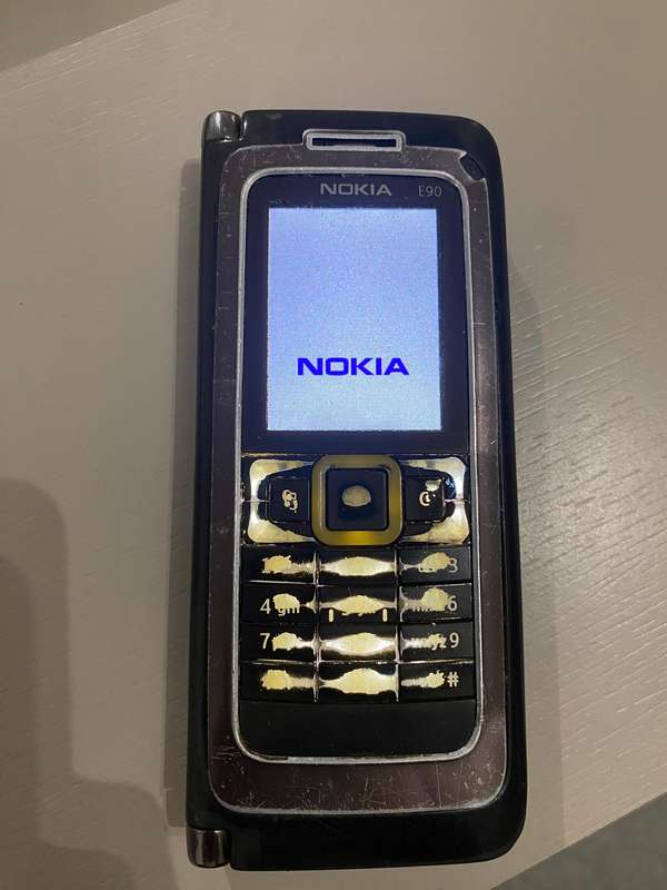 Rare Nokia E90
