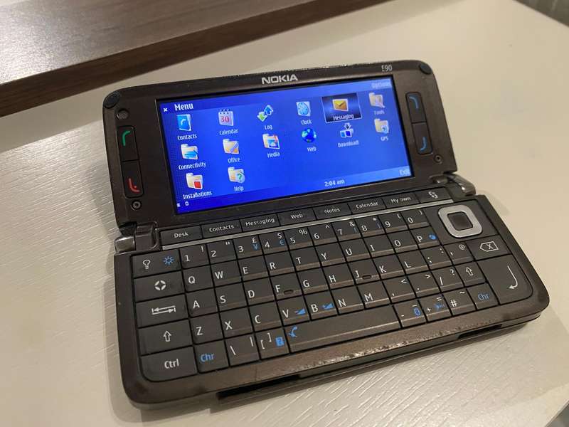 Rare Nokia E90