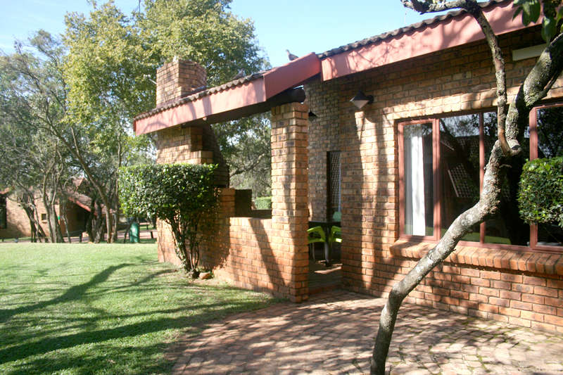 Midweek @ Manzi MOnate 6 Sleeper 10-14 February ( 4 adults 2 kids under 12)